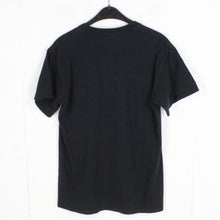 Laden Sie das Bild in den Galerie-Viewer, Vintage A DAY OF MINE T-Shirt Gr. S schwarz mit Print
