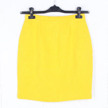 Laden Sie das Bild in den Galerie-Viewer, Vintage Rock Gr. S gelb High Waist Rock