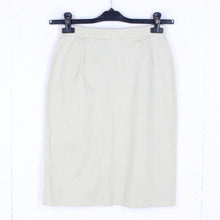 Laden Sie das Bild in den Galerie-Viewer, Vintage Rock Gr. S beige High Waist Rock