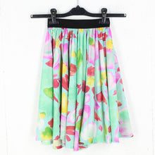 Laden Sie das Bild in den Galerie-Viewer, Vintage Rock Gr. XS bunt Crazy Pattern High Waist Rock