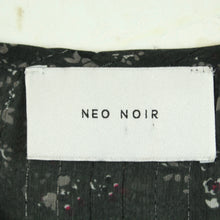 Laden Sie das Bild in den Galerie-Viewer, Second Hand NEO NOIR Bluse Gr. M grau mehrfarbig gemustert (*)