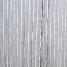 Laden Sie das Bild in den Galerie-Viewer, Second Hand CLOSED Hemd Gr. M blau weiß gestreift Hemdbluse  (*)