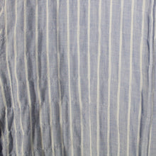 Laden Sie das Bild in den Galerie-Viewer, Second Hand CLOSED Hemd Gr. M blau weiß gestreift Hemdbluse  (*)