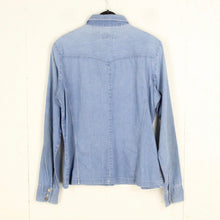 Laden Sie das Bild in den Galerie-Viewer, Second Hand CLOSED Bluse Gr. XL hellblau Jeansbluse (*)