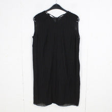 Laden Sie das Bild in den Galerie-Viewer, Second Hand BAUM UND PFERDGARTEN Kleid Gr. 38 schwarz Plissee (*)