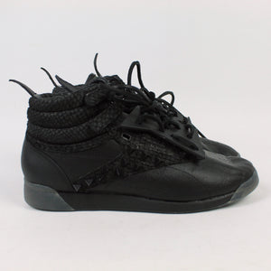 Second Hand REEBOK Sneaker Gr. 37,5 Spikes Patrick Mohr Modell: Freestyle Special Edition (*)