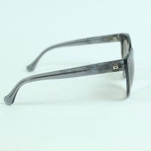 Laden Sie das Bild in den Galerie-Viewer, Second Hand BALENCIAGA Designer Sonnenbrille grau marmoriert (*)