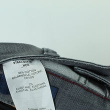 Laden Sie das Bild in den Galerie-Viewer, Second Hand CLOSED Jeans Gr. 26 grau Modell NOS (*)