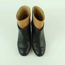 Laden Sie das Bild in den Galerie-Viewer, Second Hand MM6 MARTIN MARGIELA Stiefeletten Gr. 38 schwarz braun (*)