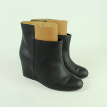 Laden Sie das Bild in den Galerie-Viewer, Second Hand MM6 MARTIN MARGIELA Stiefeletten Gr. 38 schwarz braun (*)