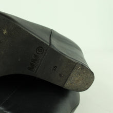 Laden Sie das Bild in den Galerie-Viewer, Second Hand MM6 MARTIN MARGIELA Stiefeletten Gr. 38 schwarz braun (*)