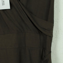 Laden Sie das Bild in den Galerie-Viewer, Second Hand THE SWISS LABEL Kleid Gr. 38 braun NEU (*)