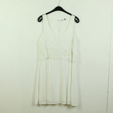 Laden Sie das Bild in den Galerie-Viewer, Second Hand ONLY Kleid Gr. 36 weiß Boho Hippie Style (*)