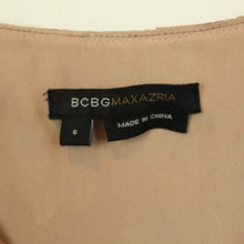 Laden Sie das Bild in den Galerie-Viewer, Second Hand BCBG MAXAZRIA Seidenkleid Gr. 34 altrosa geblümt Kleid (*)