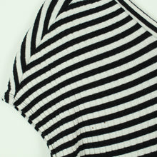 Laden Sie das Bild in den Galerie-Viewer, Second Hand MADS NORGAARD Maxikleid Gr. M weiß schwarz gestreift (*)