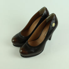 Laden Sie das Bild in den Galerie-Viewer, Second Hand ADOLFO DOMINGUEZ Pumps Gr. 39 braun High Heels NEU (*)