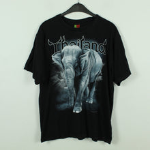 Laden Sie das Bild in den Galerie-Viewer, VINTAGE Souvenir T-Shirt Gr. L &quot;Thailand&quot;