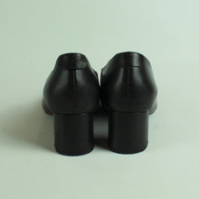 Laden Sie das Bild in den Galerie-Viewer, Second Hand COS Pumps Gr. 37 schwarz Leder (*)