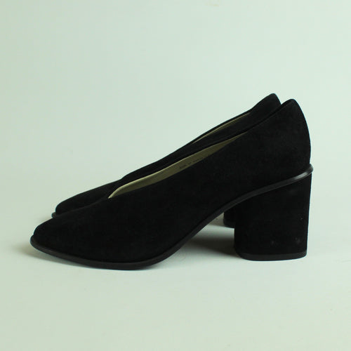 Second Hand COS Pumps Gr. 37 schwarz Wildleder (*)