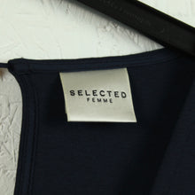Laden Sie das Bild in den Galerie-Viewer, Second Hand SELECTED FEMME Maxikleid Gr. S blau Mod. Kimono Sweat Dress (*)