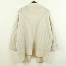 Laden Sie das Bild in den Galerie-Viewer, Second Hand SOAKED IN LUXURY Strickjacke Gr. M creme silber Cardigan (*)