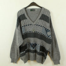 Laden Sie das Bild in den Galerie-Viewer, Vintage Pullover Gr. M grau mehrfarbig gemustert V-Neck