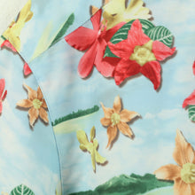 Laden Sie das Bild in den Galerie-Viewer, Vintage Hawaii Hemd Gr. M hellblau bunt Blumen Kurzarm