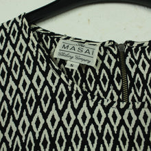 Laden Sie das Bild in den Galerie-Viewer, Second Hand THE MASAI  CLOTHING COMPANY Bluse Gr. S schwarz weiß gemustert (*)