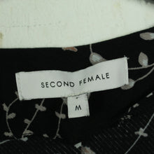 Laden Sie das Bild in den Galerie-Viewer, Second Hand SECOND FEMALE Bluse Gr. M schwarz geblümt (*)